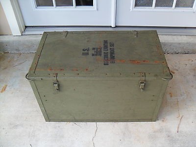 vintage vietnam issue wooden military storage box  75 00 