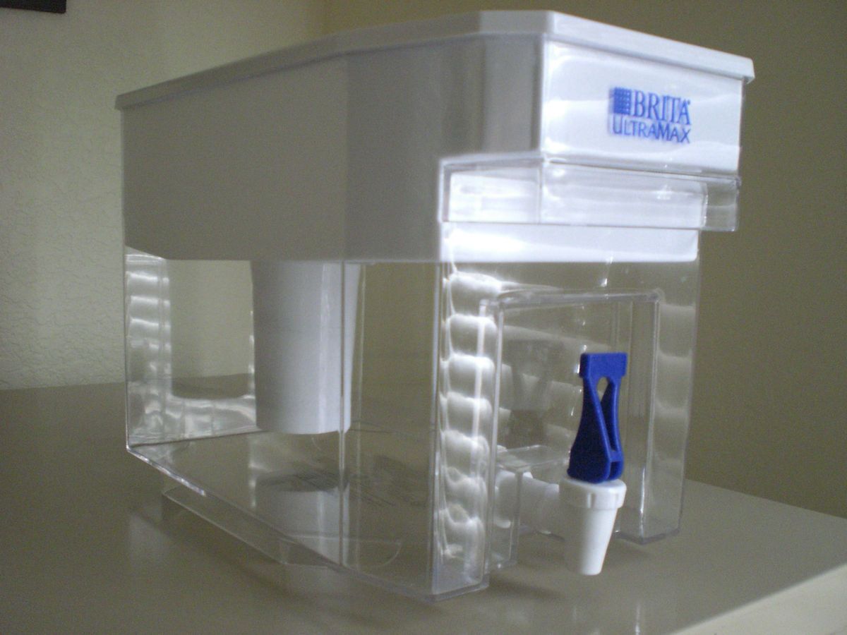 BRITA UltraMax Water Filtration Dispenser System w/2 NEW Filters   No 