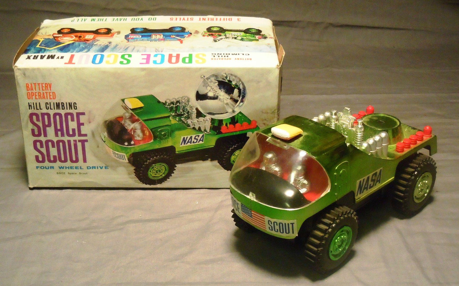 Vintage Battery Op Hill Climbing Space Scout Four Wheel Drive Marx Toy