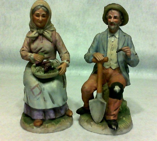 VINTAGE COUNTRY FOLK OLD MAN OLD LADY FIGURINES HOME INT TAIWAN LARGE