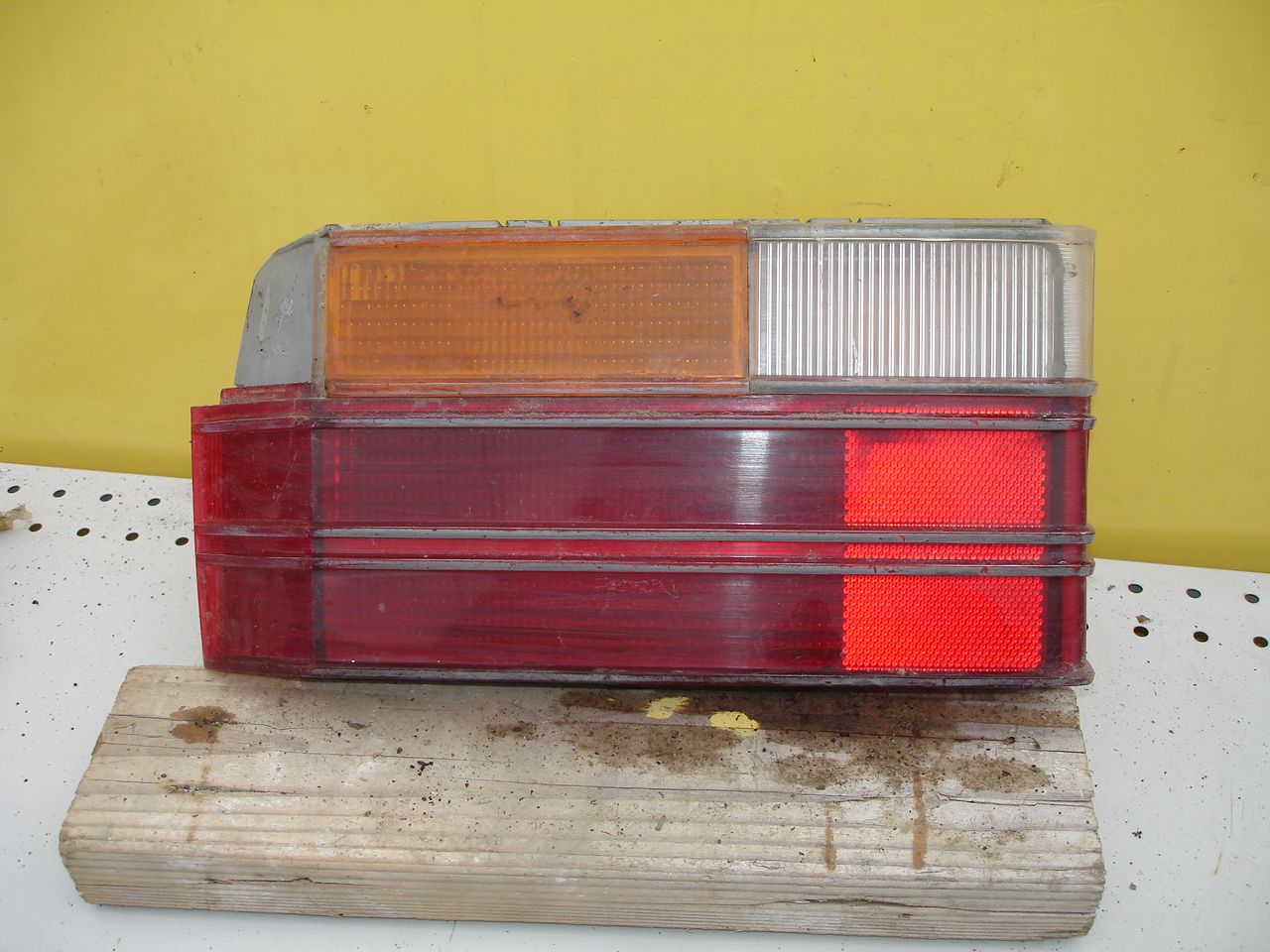 78 79 80 1978 1980 Dodge Omni RR Taillight