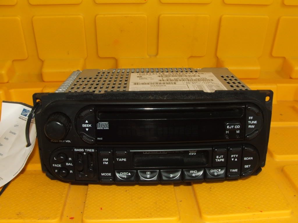 02 07 Dodge RAM Wrangler Dakota Liberty Radio CD Player Tape 2005 2006