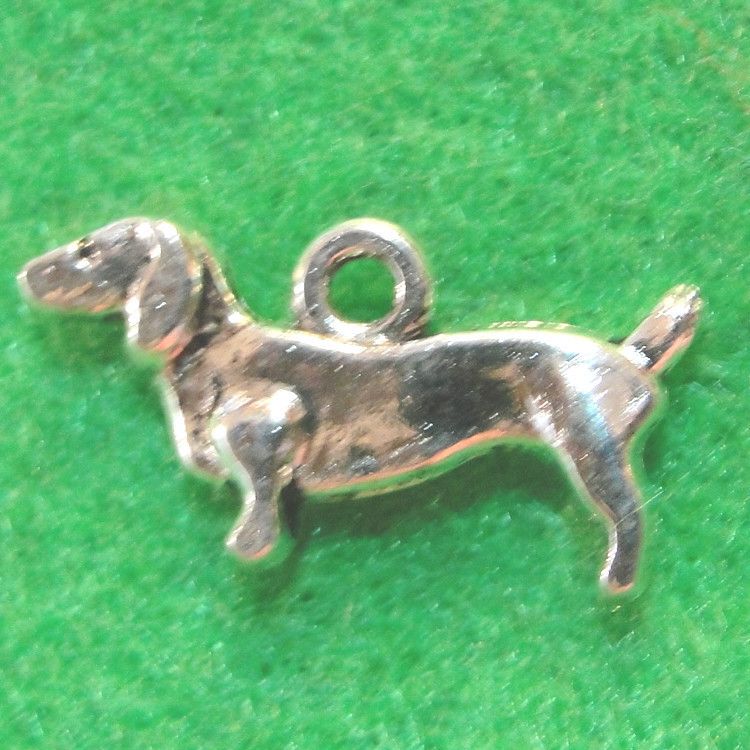  Silver Dachshund Dog Charms Pendants Tibet Jewelry Findings D30