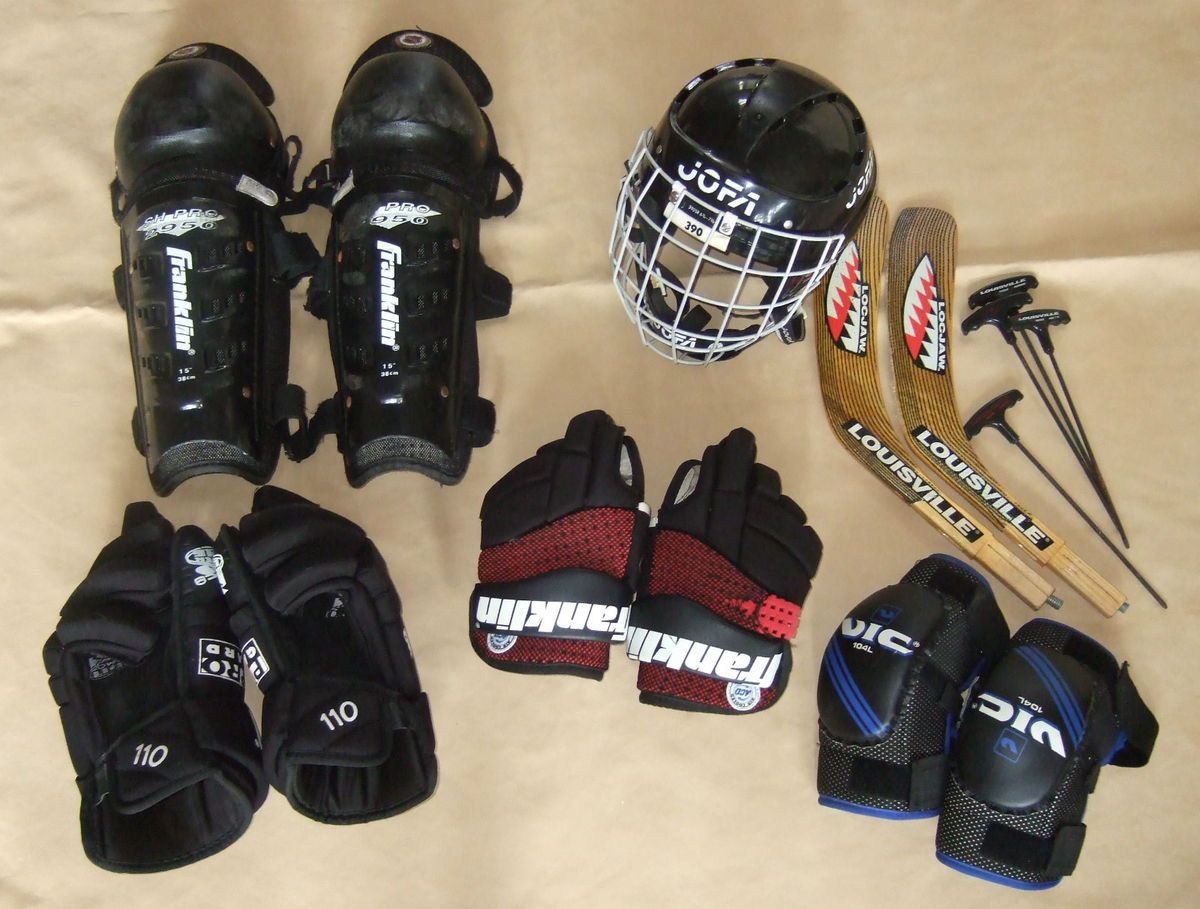 Ice Hockey Gear LOT Jofa helmet 390 blades gloves knee elbow pads mask