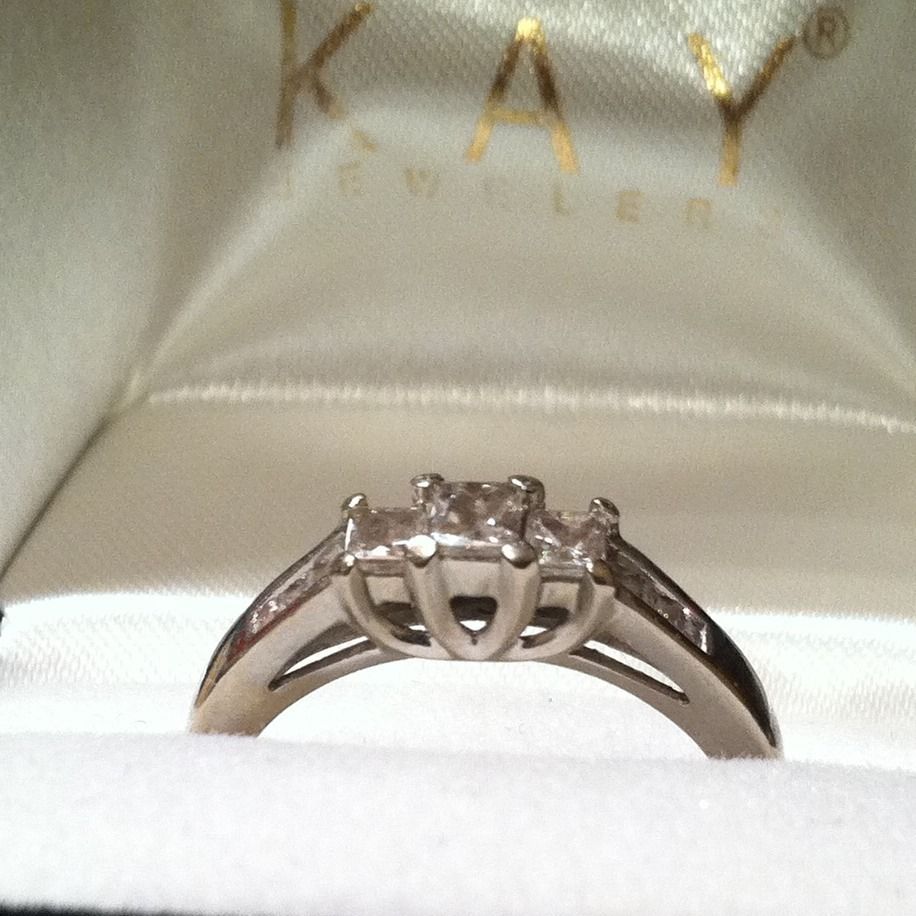 KAY Jewelers 14K White Gold 1 2 Carat 9 Diamond Princess Cut Ring Sz 7